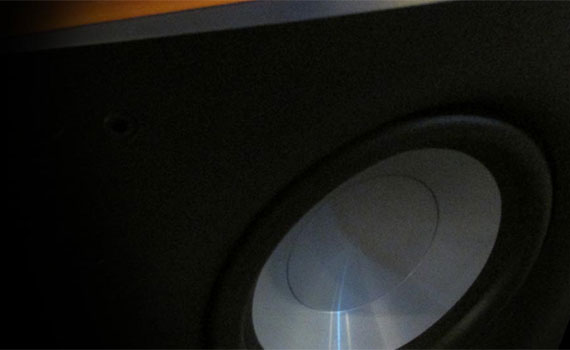 Loa Jamo J110 Sub công suất class D cực đại