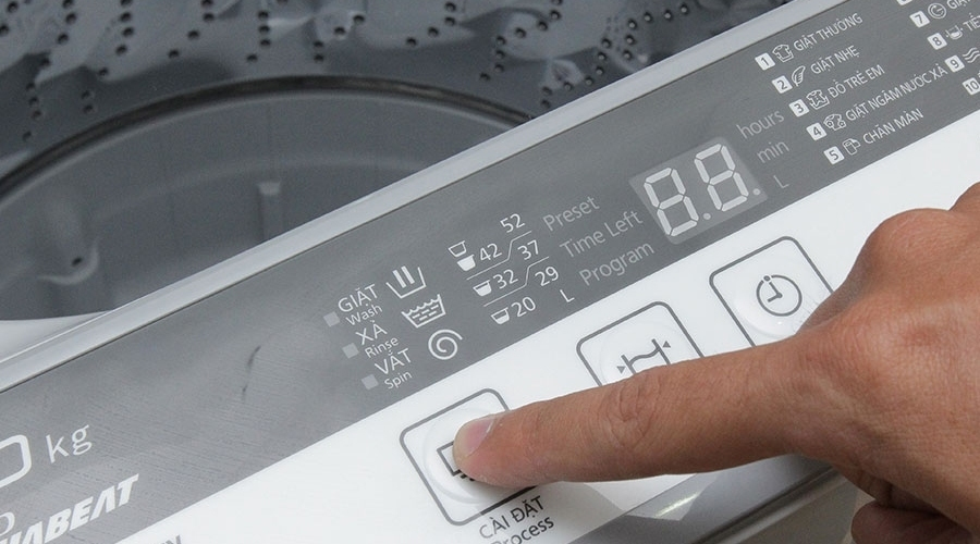 Máy giặt Panasonic 7 kg NA-F70VB7HRV có tốc độ quay vắt 730 vòng/phút