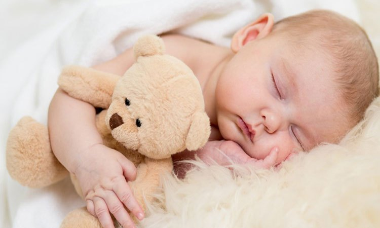 Máy lạnh hoạt động êm ái, mang đến cho bạn giác ngủ thật ngon