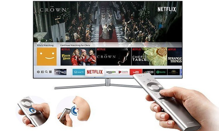 Điều khiển cực kỳ dễ dàng bằng chức năng One Remote trên chiếc Tivi QLED Samsung QA49Q7FAMKXXV
