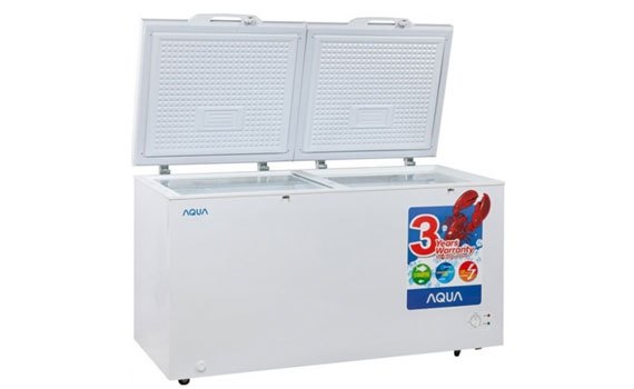 Tủ đông Aqua AQF-R390 có 2 ngăn, ngăn đông và ngăn mát tiện lợi