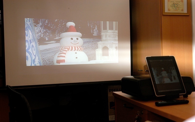 Trình chiếu mọi thứ bạn thích bằng Ipad lên máy chiếu