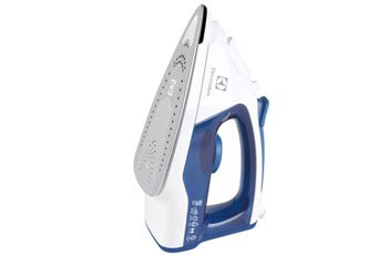 Mua bàn ủi?Bàn ủi hơi nước Electrolux ESI5223