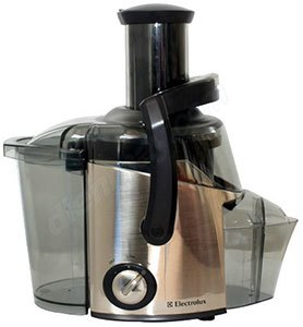 Máy ép trái cây Electrolux EJE3000 có dung tích chứa bã 1.4l