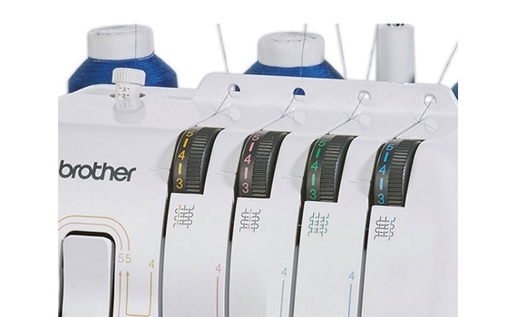 Thiết kế máy vắt sổ Brother 2104D nhỏ gọn, màu trắng sang trọng