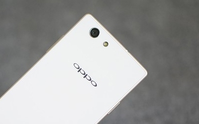 Điện thoại Oppo Neo 5 trắng có camera 8MP
