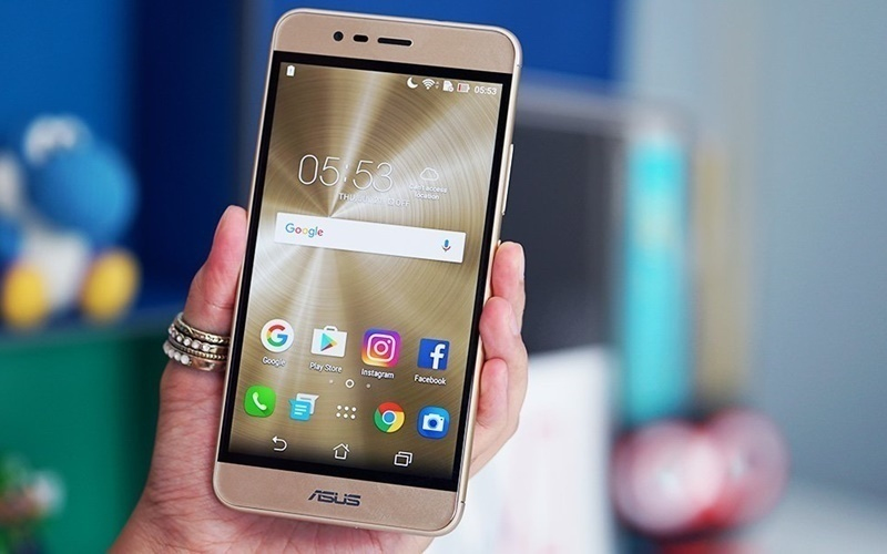 Thiết kế kim loại thời thượng với máy Asus