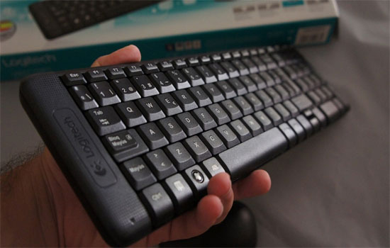 Bộ bàn phím Logitech MK220 thiết kế nhỏ gọn, tiện dụng