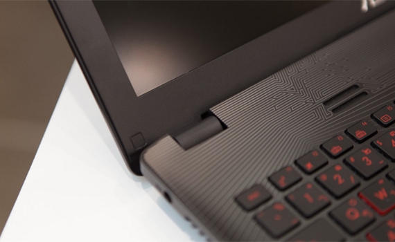 Máy tính xách tay Asus ROG GL552JX với card màn hình nVidia GeForce mạnh mẽ