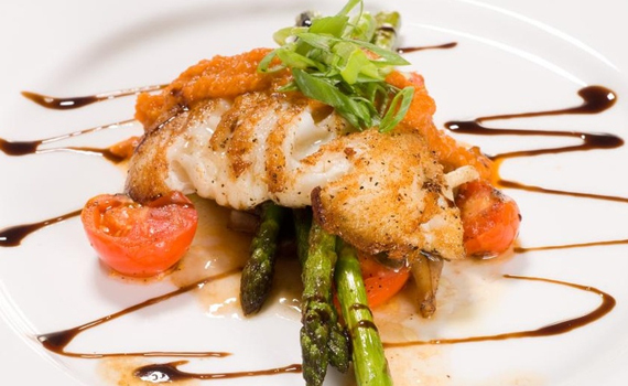 Mua lò vi sóng ở đâu tốt? Lò vi sóng LG MH6343BAR 23 lít