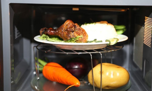 Lò vi sóng Electrolux EMS2047X chức năng nấu đa dạng