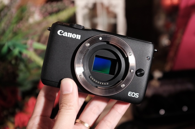 Как подключить к компьютеру canon eos m10