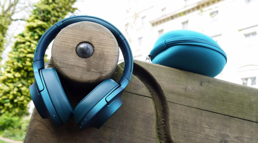 Tai nghe không dây Sony MDR-100ABN xanh có khả năng chống ồn tốt