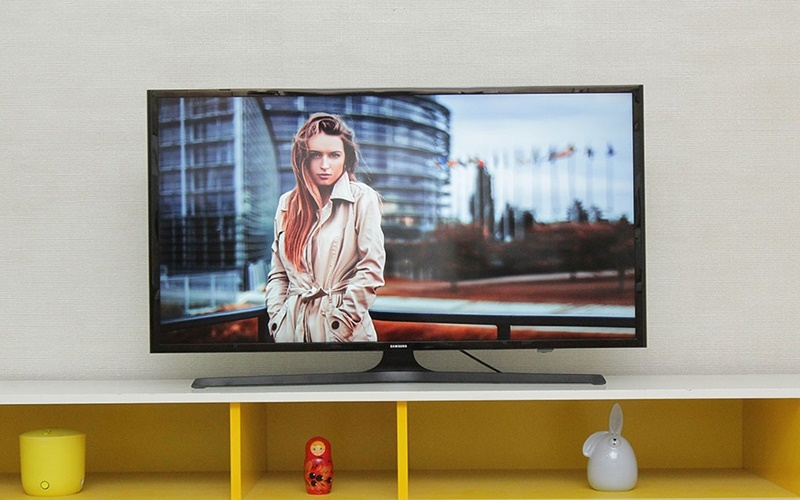 tivi samsung làm nổi bật không gian căn nhà
