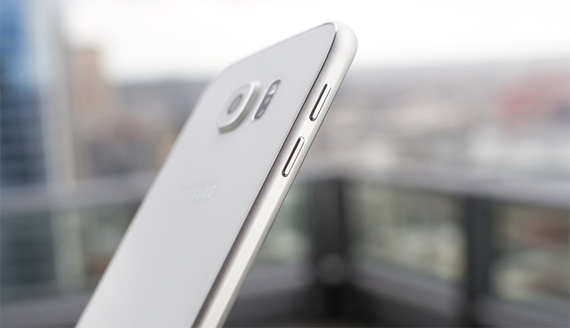Điện thoại Samsung Galaxy S6 white thiết kế kim loại nguyên khối