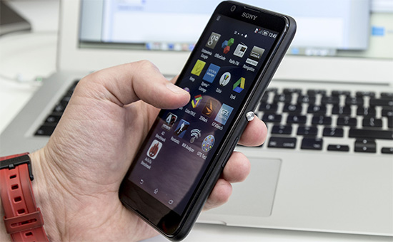 Điện thoại Sony Xperia E4 Dual màu đen hỗ trợ 2 sim 2 sóng