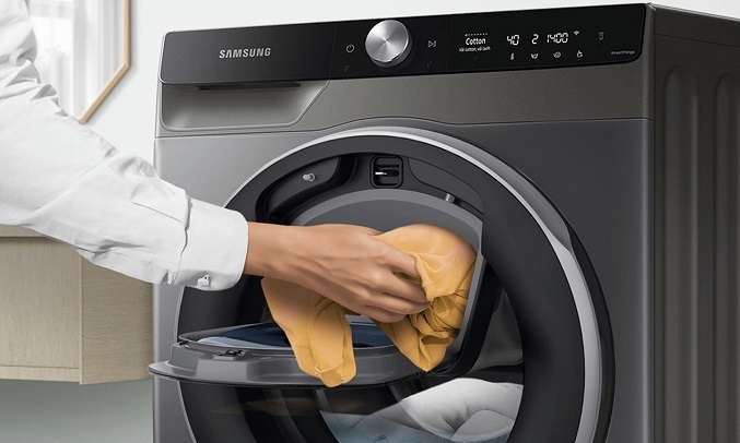 Máy giặt Samsung Inverter 12 kg WW12TP94DSB - Thêm đồ giặt tiện lợi