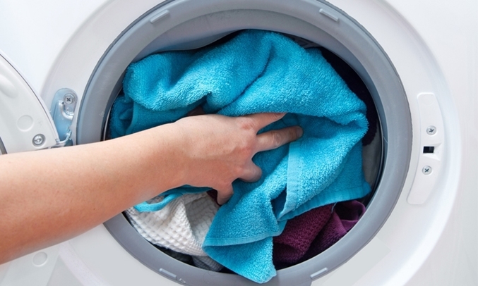Máy giặt Aqua 9.8 kg AQD-A980ZT giặt lượng quần áo lớn