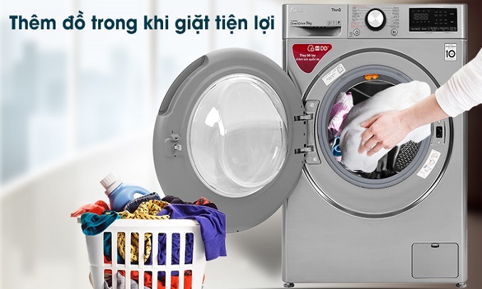 Máy giặt LG Inverter 9 kg FV1409S2V - Thêm đồ trong khi giặt tiện lợi