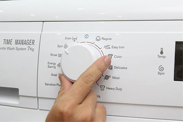 Tùy vào mỗi loại máy giặt mà hãng sản xuất sẽ trang bị các chế độ giặt khác nhau