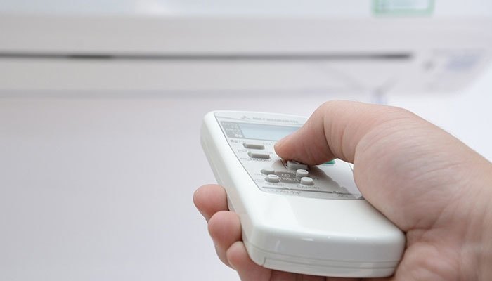 Đừng chỉnh nhiệt độ máy lạnh quá thấp sẽ tốn tiền điện lắm đấy!