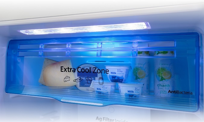 Tủ lạnh Panasonic Inverter 234 lít NR-TV261BPKV - Ngăn mát Extra Cool Zone 