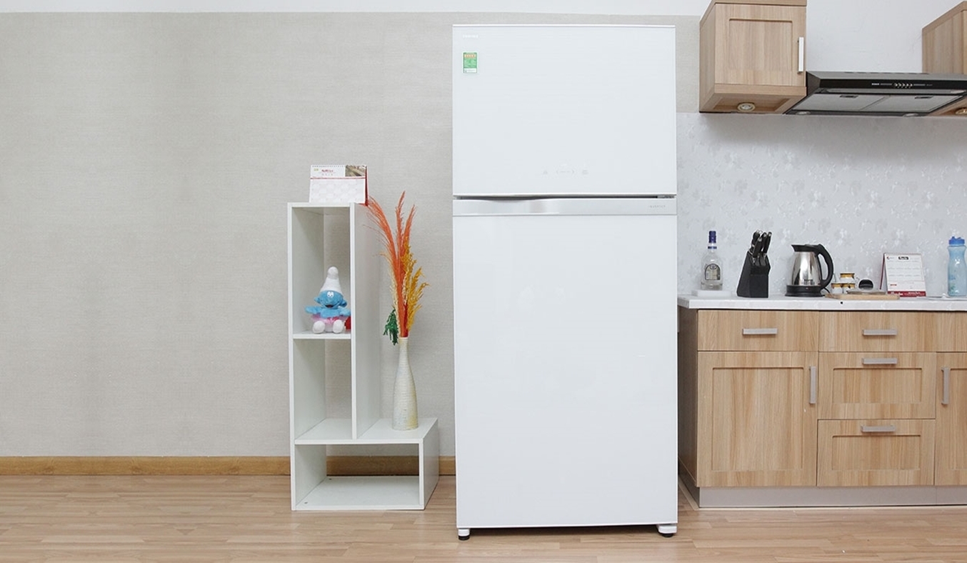 Tủ lạnh Toshiba 546 lít GR-WG58VDAZ trắng thiết kế đơn giản sang trọng