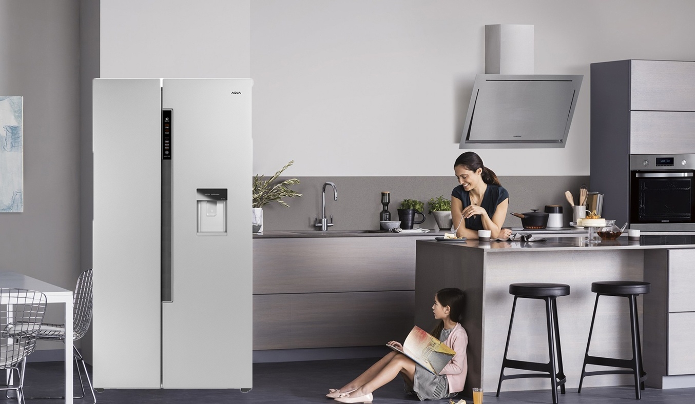 Tủ lạnh Aqua Inverter 510 lít AQR-I565AS (SW) thiết kế sang trọng và quý phái
