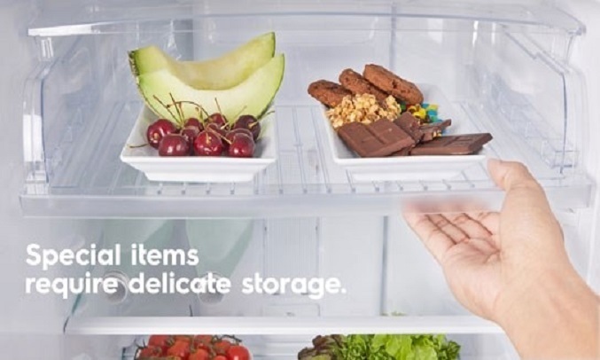 Tủ lạnh Electrolux Inverter 340 lít EME3700H-A - Ngăn mát lưu trữ các món ăn nhẹ 