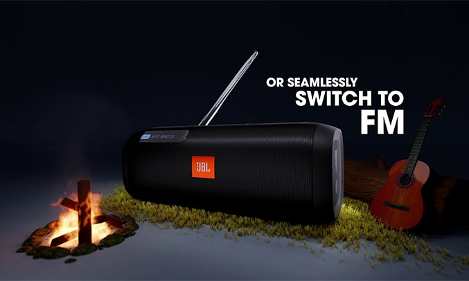 Loa di động JBL Tuner FM đen kết nối Bluetooth