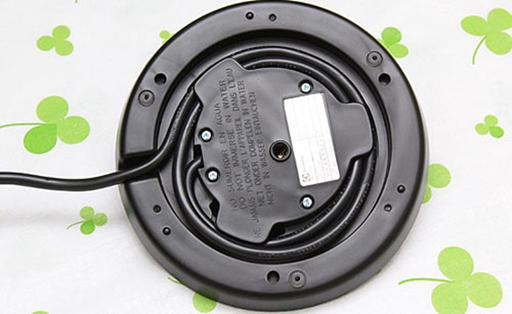 Ấm đun nước Electrolux EEK3505