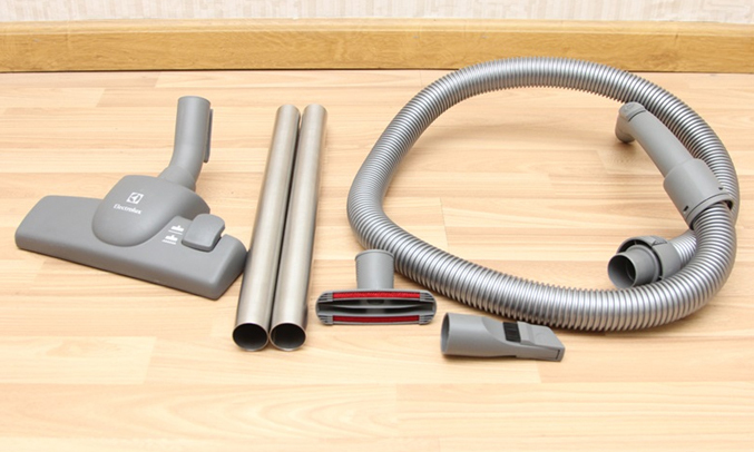 Máy hút bụi Electrolux ZLUX1811 dễ di chuyển