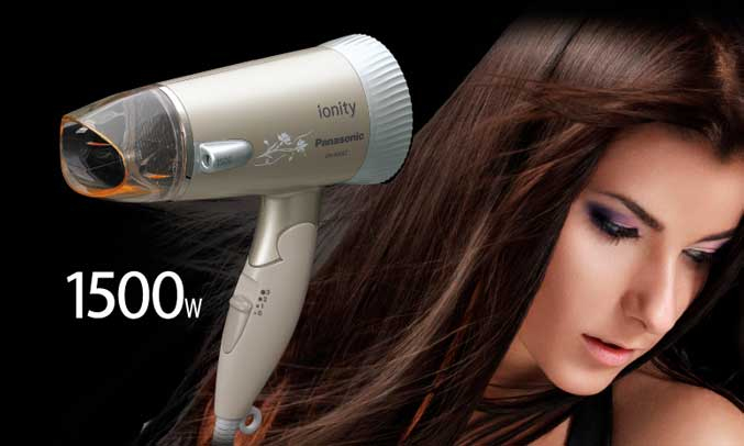 Máy sấy tóc Panasonic EH-NE42-N645 hoạt động với công suất lên đến 1500W