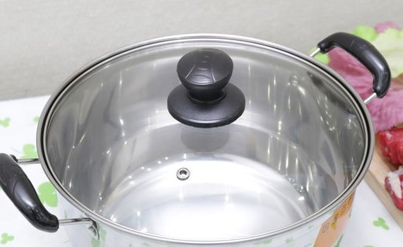 Nồi inox Goldsun GE21 F18-1302SG 18cm sử dụng cho nhiều loại bếp