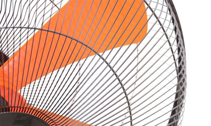 Quạt treo Senko TC116 tiết kiệm diện tích