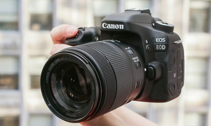 Máy ảnh Canon EOS 80D KIT 18-55MM dải iso rộng