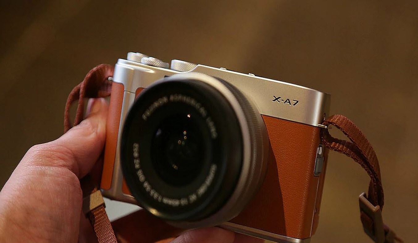 Máy ảnh Fujifilm X-A7/XC1545 Nâu Camel