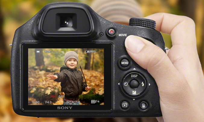 Máy ảnh Sony DSC-H400/BCE32 có thể chụp teen xóa phông