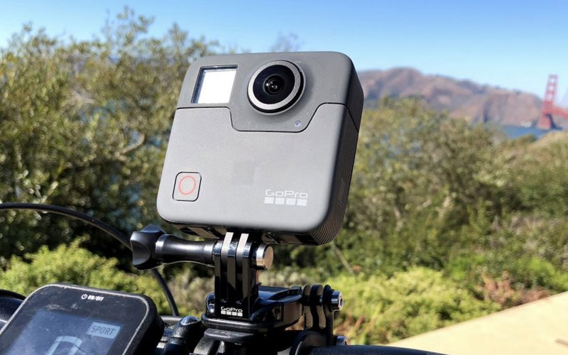 Thuận lợi mang theo GoPro Fusion trong mọi hành trình