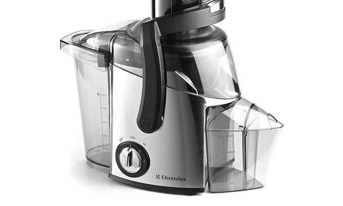 Máy ép trái cây Electrolux EJE3000 dung tích lớn