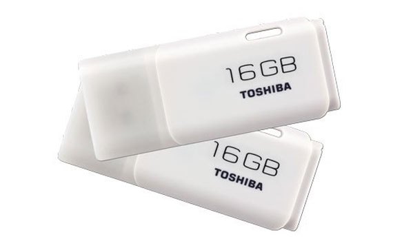 USB Toshiba 16GB nhỏ gọn, chắc chắn