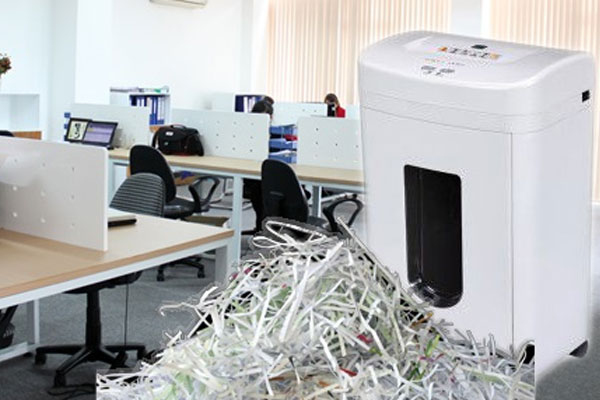 Văn phòng trở nên ngăn nắp hơn, không còn sự ngổn ngang của những tập tài liệu không sử dụng