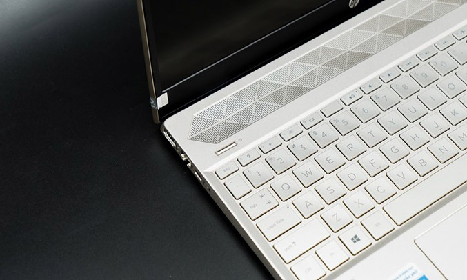 Laptop HP Pavilion 15-CS3015TU (8QP15PA) Bàn phím nhạy, tốc độ hồi đáp nhanh
