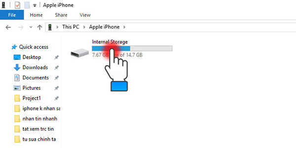Để lưu hình ảnh từ iPhone sang máy tính, bạn nhấp chuột vào mục duy nhất có tên Internal Storage trong Apple iPhone