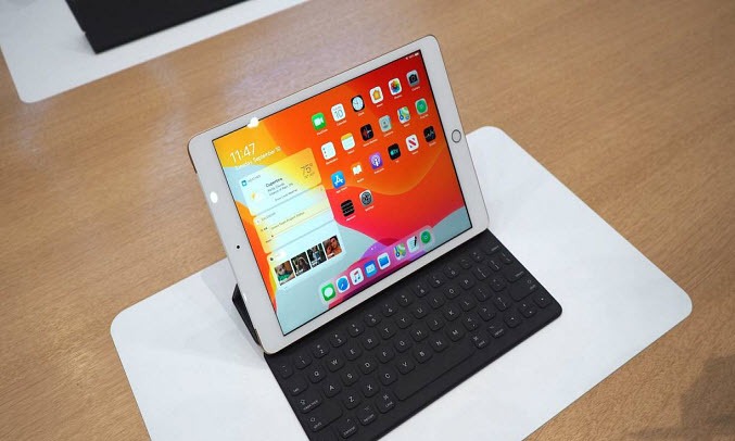 Máy tính bảng Apple iPad 10.2 inch Wifi Cellular 32GB Vàng đồng Touch ID tiện dụng