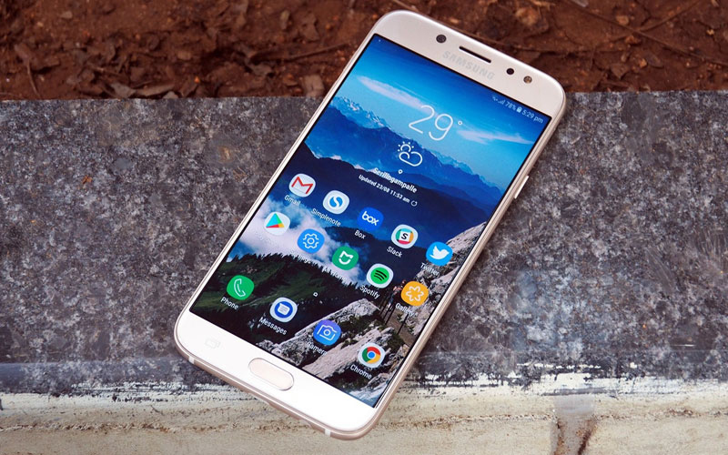 Galaxy J7 Pro giảm giá mạnh