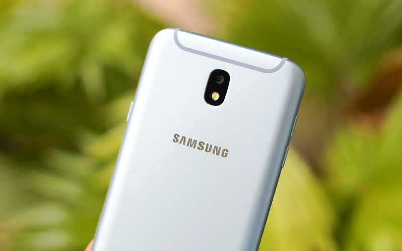 Galaxy J7 Pro sở hữu camera khẩu độ khủng f/1.9