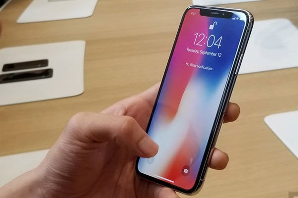 Rview chiếc điện thoại iphone X đến từ Apple 3