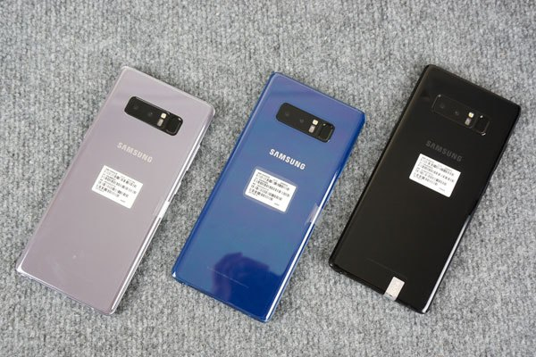 Galaxy Note 8 với 3 phiên bản màu: Xám Phong Lan, Xanh Biển Sâu và Đen