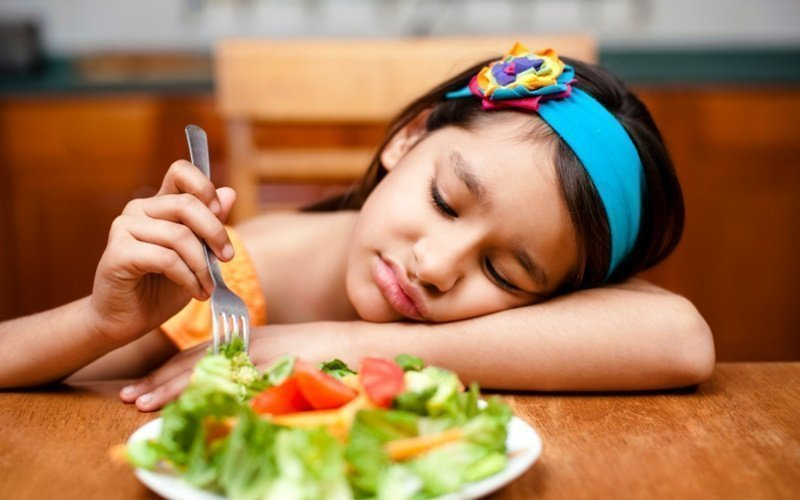 Trẻ có nguy cơ biến ăn nếu xem tivi quá nhiều